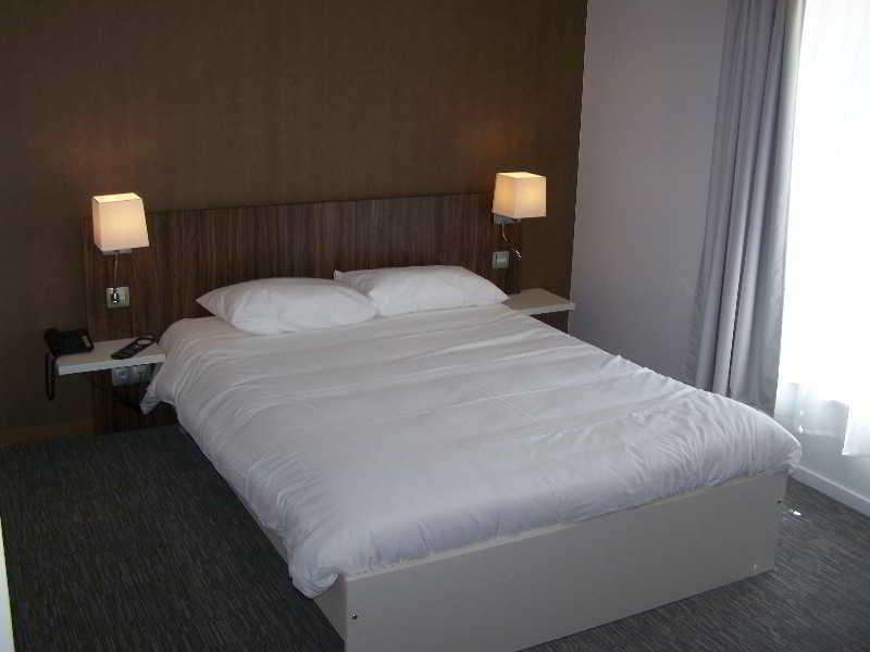 The Originals City, Hotel Le Coeur D'Or, Sedan Est Douzy Екстер'єр фото